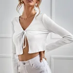 Kadın Beyaz Dekolteli Uzun Kollu Crop Top Bluz IM-5070