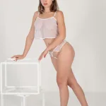 Beyaz Fantezi Seksi Transparan Tül Özel Bölgesi Açık Büstiyer Takımı TM1294