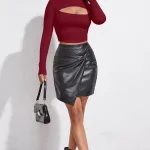 Bordo Şık Uzun Kollu Yarım Balıkçı Yaka Göğüs Dekolteli Kaşkorse Cut Out Crop Bluz IM-5046