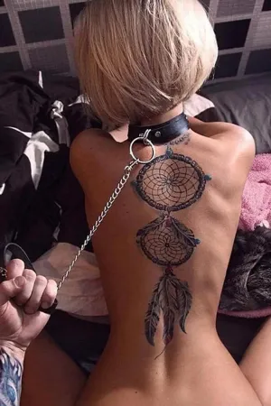 Deluxerie BDSM Halsband mit Leine Heatherlee
