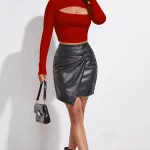 Kadın Kırmızı Göğüs Dekolteli Uzun Kollu Crop Top Bluz IM-5078