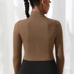 Kahverengi Şık Başparmak Geçmeli Uzun Kollu Fermuarlı Dik Yaka Sportif Crop Bluz IM-5030