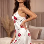 İçgiyimist Beyaz Seksi İnce Askılı Dudak Desenli Mini Saten Gecelik TM1446